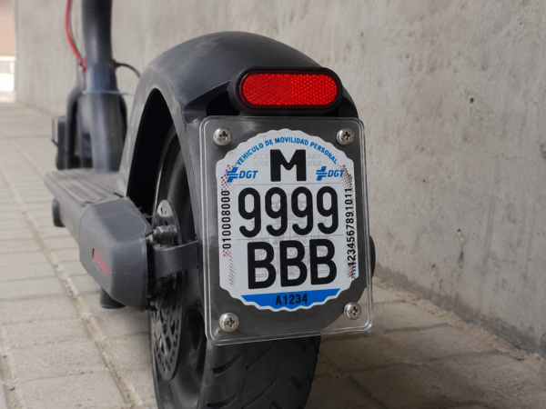 Matrícula para patinete eléctrico (VMP) – Placa identificativa resistente